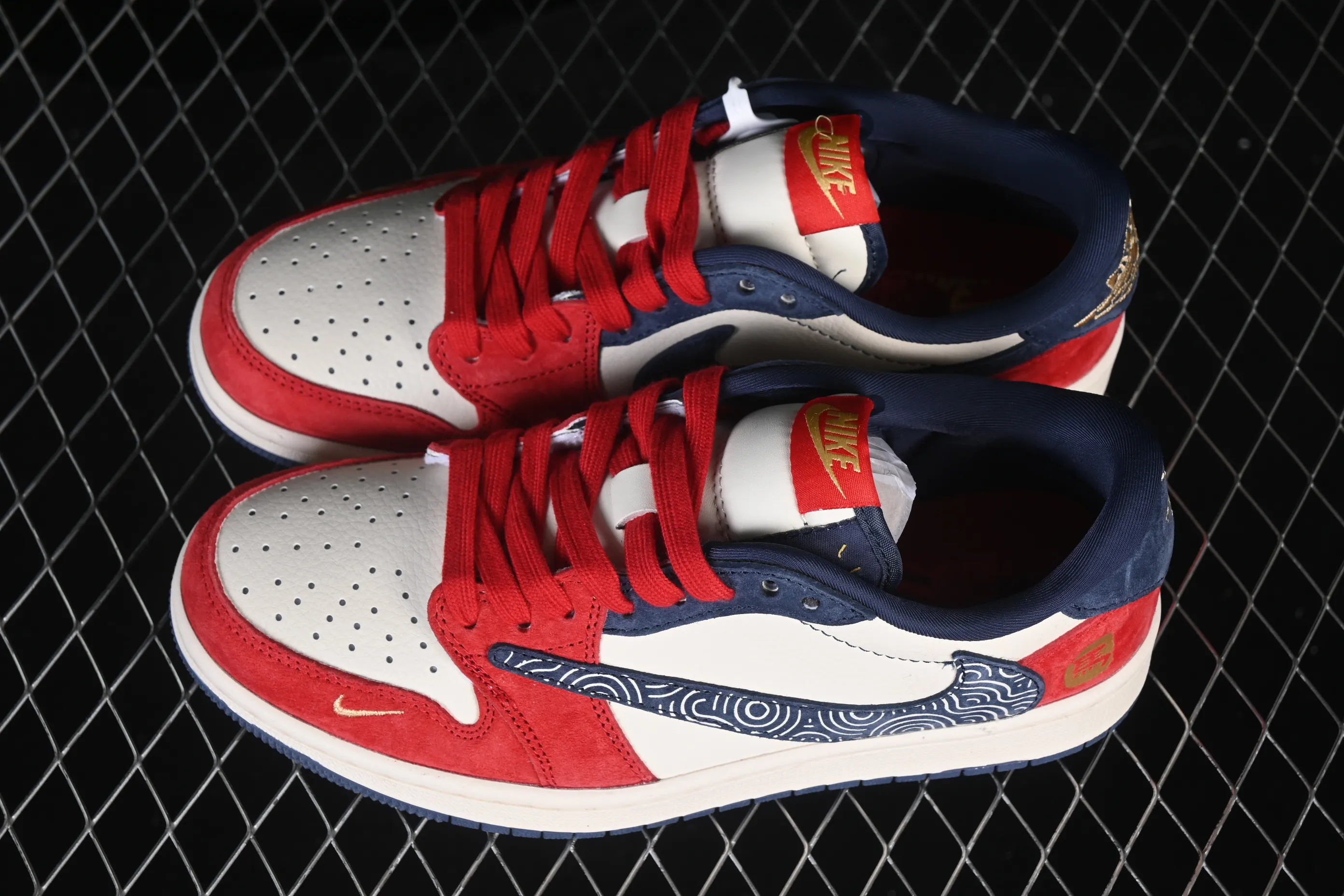 All categories Air Jordan Jordan series basketball shoes Air Jordan 1 Low High-end customized low-top sneakers Travis Scott x Fragment Design x Air Jordan 1 Low OG SP AJ1 Joe 1 Year of the Horse Limited Wave Blue Hook Low-top cultural casual sneakers HG0026-020